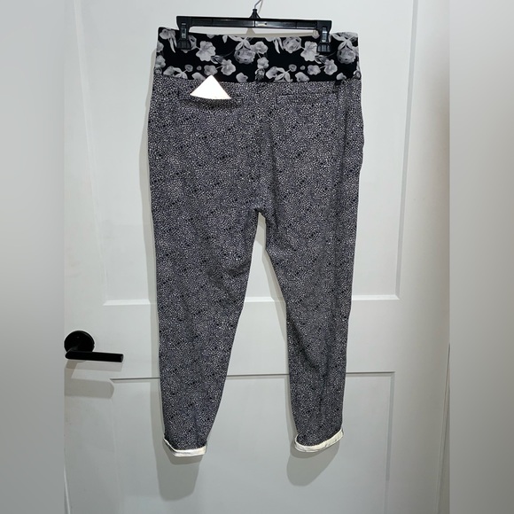 Lululemon Departure Pant - Picture 14 of 14
